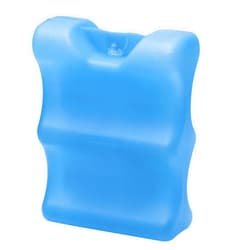Medela Ice Pack for Breast Milk Storage, Contoured Shape Designed to Fit Breastmilk Bottles, for On The Go or Traveling Moms