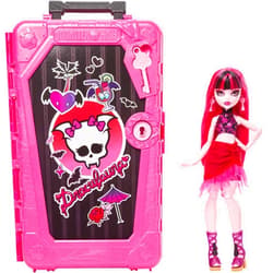 Monster High Skulltimate Secrets Draculaura Doll and Accessories Set, Destination: Gore-geous Oasis with Suitcase and 19+ Surprises Like Clothes