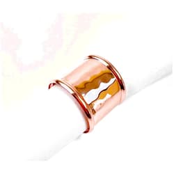 Fennco Styles Metallic Hammered Design Metal Napkin Rings, Set of 4 - Copper Napkin Holders for Home, Dining Room, Banquet, Family Gathering, Holiday and Special Occasion