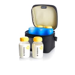 Medela Breast Milk Cooler and Transport Set, 5 ounce Bottles with Lids, Contoured Ice Pack, Cooler Carrier Bag Pack of 1