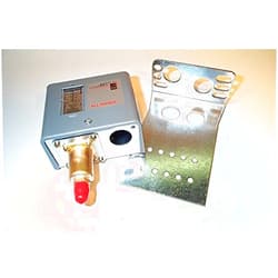 JOHNSON CONTROLS P170AA-118 100/400#, Open-LO, Pressure SW.