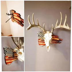 DAOIDE Deer Antler Mounting Kit, Euro Mount Skull Hanger, USA Flag Decor Hooker Pedestal, Perfect Prey Display Rack, Hanger for Hanging Antlers and Other Skulls (11.4'' x 6.7'' 0.6'')