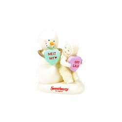 Department 56 Snowbabies Sweethearts Snowman and Snowbaby Holding Candy Hearts Figurine, 4.17 Inch, Multicolor