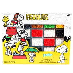 Perler 80-57183 Peanuts Fused Bead Deluxe Box Kit, 9 Unique Patterns, Multicolor, 4263 Pieces