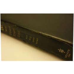 By Luder Whitlock (Editor), R. C. Sproul (Editor), Bruce Waltke (Editor), Moises Silva (Editor) & 1 more The New Geneva Study Bible (NKJV) no 2992