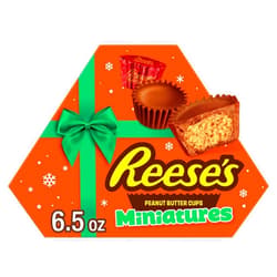 REESE'S Miniatures Milk Chocolate Peanut Butter Cups, Christmas Candy Gift Box, 6.5 oz