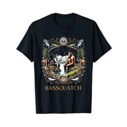 Bassquatch fishing club Bassquatch! Funny Bigfoot Fishing Outdoor Retro fisherman T-Shirt