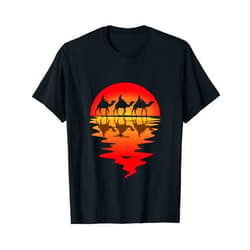 Funny Hump Day Camel Lover Camel Arabian Desert Vintage Sunset Camel Animal Lover T-Shirt
