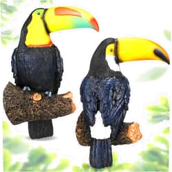 Jetec 2 Pieces Toucan Tree Hugger Tree Decor Hanging Garden Statue 11.4 Inches High Multicolor Resin Tropical Animal Lawn Exotic Bird Sculpture Tree Decoration for Lawn Porch Yard Patio
