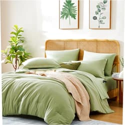 WRENSONGE Queen Comforter Set - 7 Pieces Sage Green Soft Bed in a Bag Queen with Fitted Sheet, Flat Sheet, 2 Pillow Shams, and 2 Pillowcases- Warm Bedding Sets Queen for All Season