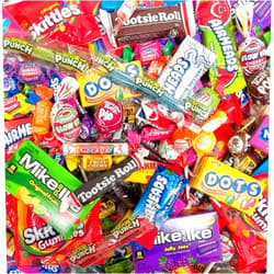 QUEEN JAX Ultimate Name Brand Candy Variety Pack - 2 lb Bulk Candy Individually Wrapped - No filler Candies - Perfect for Party Candies Stuffers or Party Favor Candys for Kids Goodie Bags - Party Favors for Kids
