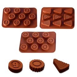 Yuanwovv Kids' Complete Oven Pan Set Compatible with Easy Bake Ultimate Oven,Accessories for Cooking Easy Bake Oven Mixes,Includ Round flower style, round number style, triangular cake style，circle pan.