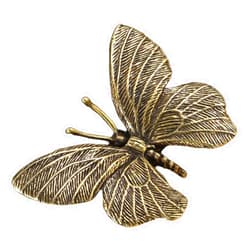 GARVALON Retro Brass Butterfly Statue Vintage Brass Butterfly Figurine for Indoor Decor Antique Butterfly Sculpture Ornament Miniature Animal Decor for Home and Office Elegant Brass Craft Decor