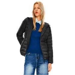 Orolay Women's Packable Down Jacket Hooded Ultra Light Weight Short Puffer Coat with Pockets