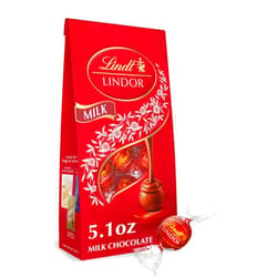 Lindt LINDOR Milk Chocolate Truffles, Milk Chocolate Candy with Smooth, Melting Truffle Center, Great for Gift Giving, 5.1 oz. Bag (6 Pack)
