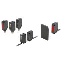 Omron E3ZD62 Compact Photoelectric Sensor, Diffuse Sensing, NPN Output