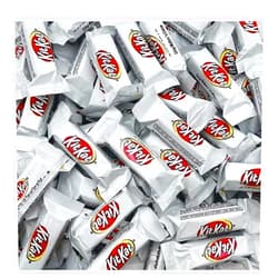 Petories KIT-KAT White Creme Chocolate Wafer Snack Size Candy Bag, 2 LB – Individually Wrapped Mini Bars for Parties, Holidays, and Everyday Snacking – Creamy White Chocolate with Crisp Wafers, Includes Pouch