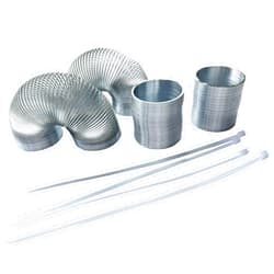 Cyy.lcm 4 Pieces Squirrel Proof Metal Spring Barrier Device Spring Guard Baffle Accessories Outdoor Bird Feeder Protects Hanging Spring Type Coil Poles Raccoon Proof (Silver，1.4“)