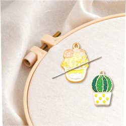 GUPENG Needle Minder Magnetic for Cross Stitch,Cactus Keepers Sewing and Embroidery Kit,Set of Pin Holders Crafts Needlework Supplies（2 PCS）, Green, (csljmy20220825-0008)