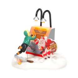 Department 56 Snow Village National Lampoon's Christmas Vacation Accessories Clark's End Run Lit Figurine, 5.9 Inch, Multicolor