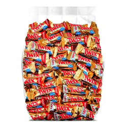 Yummy Chew Twix Chocolate Candy Bars - Fun Size Twix Candy Bars - Individually Wrapped Bulk Twix Chocolate Bars - Twix Caramel Milk Chocolate Cookie Bars - Bulk Candy Bag (Pack of 65)
