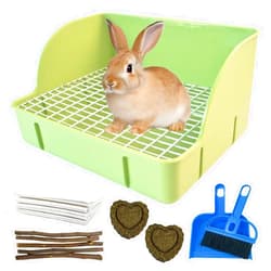 MUYG Guinea Pig Litter Box,Bunny Plastic Square Cage Toilet with Grate Rabbits Corner Litter Bedding Small Animal Pet Toilet Box Potty Trainer Pet Pan for Guinea Pig Ferret Chinchilla(Green)