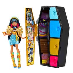 Monster High Skulltimate Secrets Doll & Clothes Accessories Set, Cleo De Nile with Dress-Up Locker & 19+ Surprises
