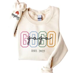 UrbanNEST Custom Embroidered Grandma Sweatshirt, Embroidered Hoodies, Personalized Sweatshirt, Nana, Auntie, Mimi Gifts