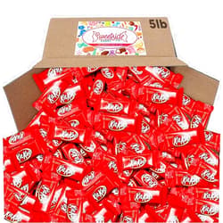 SWEETSIDE CANDY CO. Chocolate Bars KitKat – 5lb Candy Pack – Delicious and Crunchy Candy Bulk for Adults and Kids – Party Pack Chocolate Candy – Delicious Holiday Candy