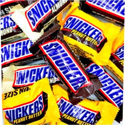 Sweetsome Snickers Candy Bars - Snickers Original, Snickers Almond, and Snickers Peanut Butter Bars Fun-Size - 2 Pound Snickers Variety Pack