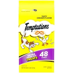 TEMPTATIONS Classic Crunchy and Soft Cat Treats Tasty Chicken Flavor, 48 Ounce (Pack of 1)