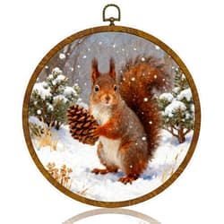HEYJEEPER Cute Squirrel Wall Art Decor, Vintage Snowy Forest Wildlife Round Hanging Artwork, Rustic Winter Foraging Squirrel Wall Hanging Decor for Farmhouse Living Room Cabin Entryway and Office,Gift for Christmas 10Inch (Brown-Squirrel)