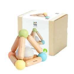 PlanToys® Triangle Clutching Toy Wooden Sensory Grasping Tool in Pastel Colours | Montessori Fine Motor & Coordination Activity for Tactile Exploration | Eco-Friendly Educational Toy
