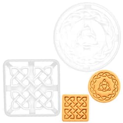 Bakerlogy Set of 2 Celtic Knot Cookie Cutters, 2 pieces - Bakerlogy