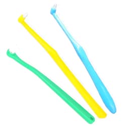 Pet Republique Extra Small Breed Toothbrush Kit for Dogs & Cats, 1/4” PointedBrush, 1/4” FlatBrush, 3/8” RegularBrush (3-Piece Kit); Works on Yorkie, Chihuahua, Pomeranian, and Miniature Breeds