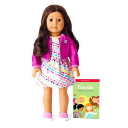 American Girl Truly Me - 18 Inch Truly Me Doll - Brown Eyes, Curly Dark-Brown Hair, Light-to-Medium Skin with Warm Undertones - DN69