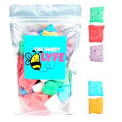 THE SWEET LYFE Freeze Dried Airheads Candy. Includes One 4 Oz Bag Of The Sweet Lyfe Freeze Dried Candy. Crunchy & Tasty Airhead Bites for Snack Time. Taffy Candy Variety Pack Great On The Go or Pick Me Up Snacks.