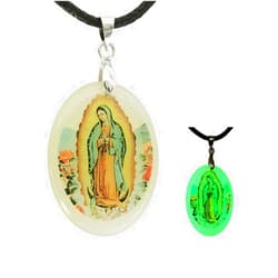 PTGMH Religious Jewelry Adjustable Virgin Mary Necklace for Women Godmother Necklace Lady of Guadalupe Oval Pendant Resin Glow in the Dark Fashionable Religious Gifts (green)