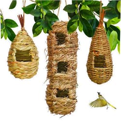 Chuanglian-Bird Hut Hand-Woven Teardrop Shaped Eco-Friendly Birds Cages Nest Roosting,Grass Bird Hut,Hanging Bird House,Cozy Resting Place,100% Natural Fiber,Ideal for Birds - Provides shelter from Cold Weather