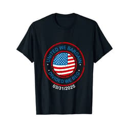USA Mexico California Public Holiday Gifts Cesar Chavez Day March 31 United We bargain - Divided We Beg T-Shirt