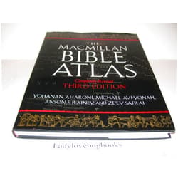By Yohanan Aharoni (Author), Michael Avi-Yonah (Author), Anson F. Rainey (Author), Ze'ev Safrai (Author) & 1 more The Macmillan Bible Atlas