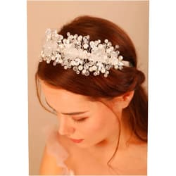 Kercisbeauty Clear Flower Silver Hair Tiara for Women Girls Wedding Bridal Pearl Hair Crown Princess Banquet Hair Accessories