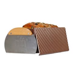 HERRUT Loaf Pan and Lid - 1lb / 450gram dough capacity - Standard Size for Bread, Toast, Sandwich and Slices - Complete with Dough Pastry Scraper Chopper - Champagne Gold Color (8.3x4.5x4.3 Inches)