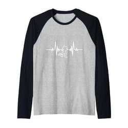 Fußball Fußballoutfit Herzfrequenz Fußballtrainer Football Jersey Football Player Football Clothing Raglan Baseball Tee