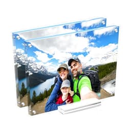 JUOIFIP Acrylic Picture Frame 5x7 Inch 2 Pack,Clear Magnetic Photo Frames,Double Side Freetanding Frame, Modern Acrylic Floating Frame,Certificate Frame for Family,Office,College