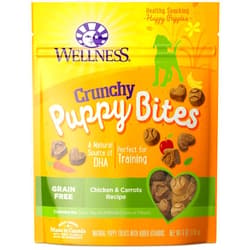 Wellness Crunchy Puppy Bites Natural Grain-Free Treats for Training, Dog Treats with Real Meat and DHA, No Artificial Flavors (Crunchy Chicken & Carrots, 6-Ounce Bag)