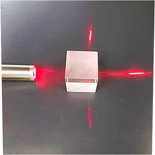 GARPROVM Beam Splitter Cube Prism, K9 Optical Glass, for Precision Optical Instrument, Semi-Reflective and Semi-Transparent Cube, Split Ratio 5: 5