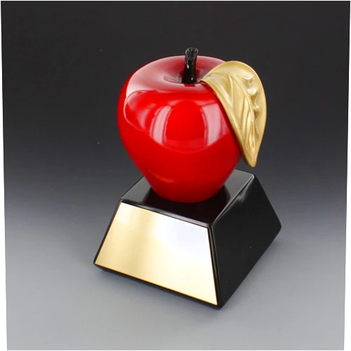 SHOP AWARDS AND GIFTS Customizable 5 Inch Red Apple with Gold Leaf Trophy, Includes Personalization