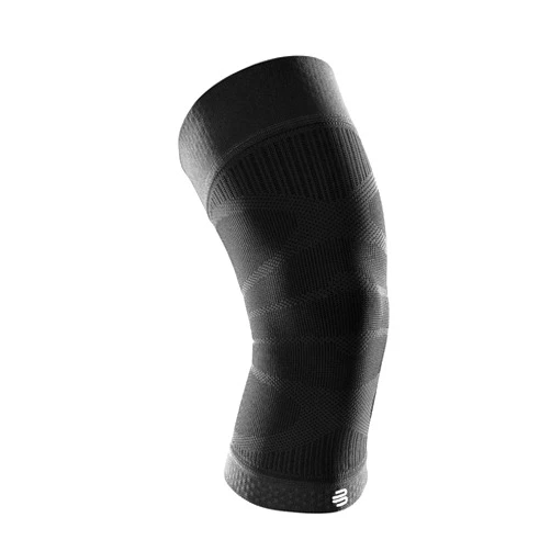 Bauerfeind Sports Compression Knee Sleeve - Lightweight Design with Gripping Zones for Knee Pain Relief & Performance, Black, Size M