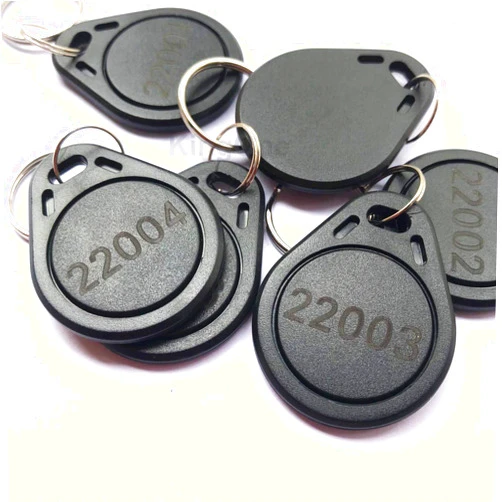 KINGONE 100pcs 26 bit Keyfobs Proximity Fob Works with Prox Key ISOProx 1346 1386 1326 H10301 Format Readers. Works with The vast Majority of Access Control Systems (Black)